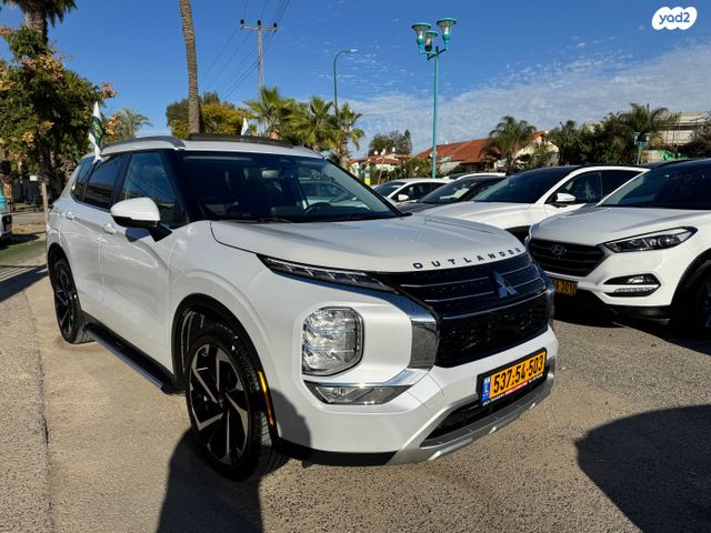 מיצובישי אאוטלנדר