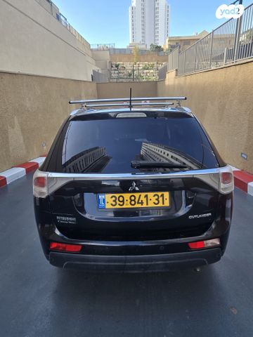 מיצובישי אאוטלנדר