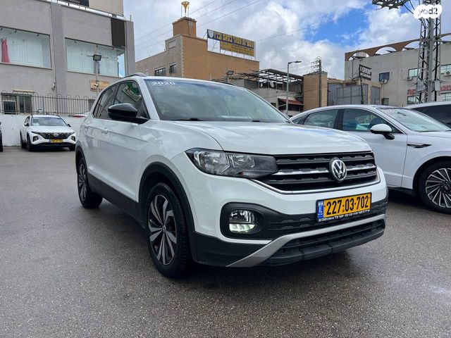 מודעת רכב פולקסווגן T-קרוס