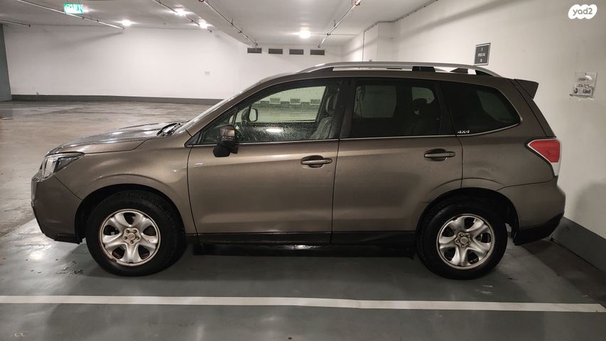 סובארו פורסטר