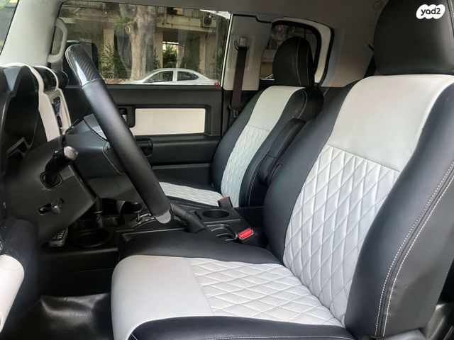 טויוטה FJ קרוזר