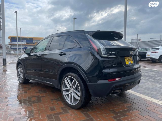 קאדילק XT4