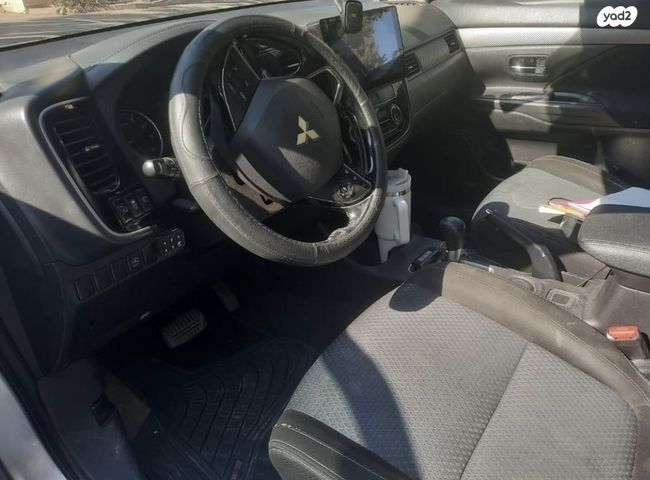 מודעת רכב מיצובישי אאוטלנדר