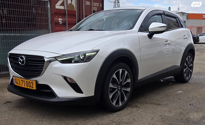 מודעת רכב מאזדה CX-3