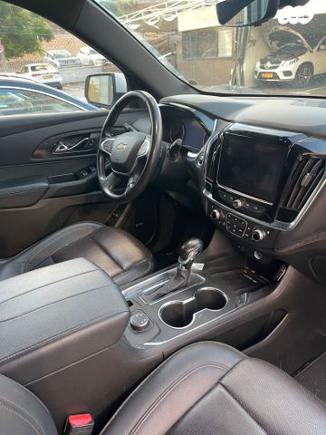 שברולט טראוורס