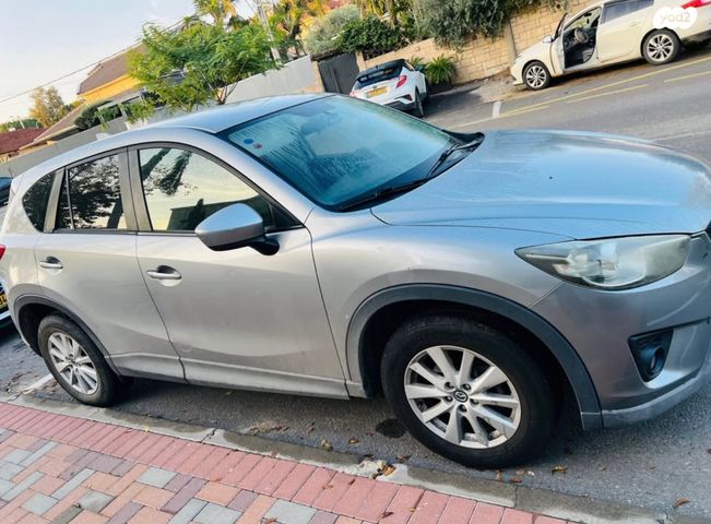 מודעת רכב מאזדה CX-5