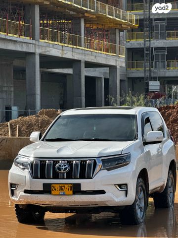 טויוטה לנד קרוזר
