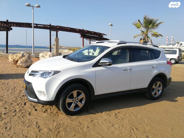 טויוטה RAV4