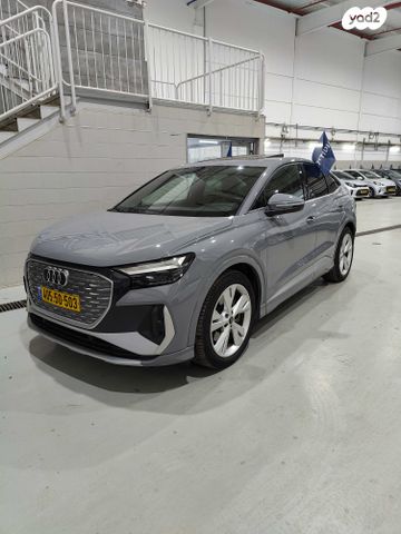 מודעת רכב אאודי Q4 e-tron