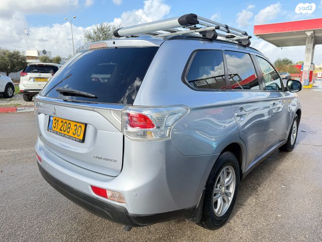 מיצובישי אאוטלנדר