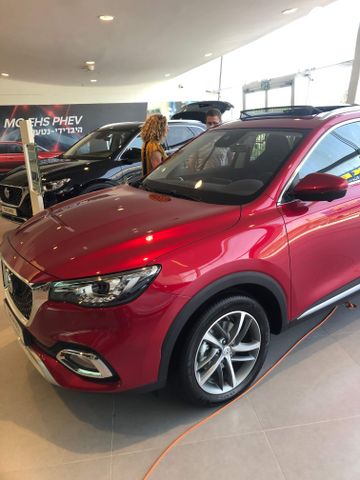 מודעת רכב אם ג'י EHS PHEV