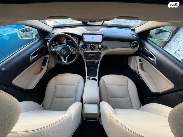 מרצדס-בנץ GLA