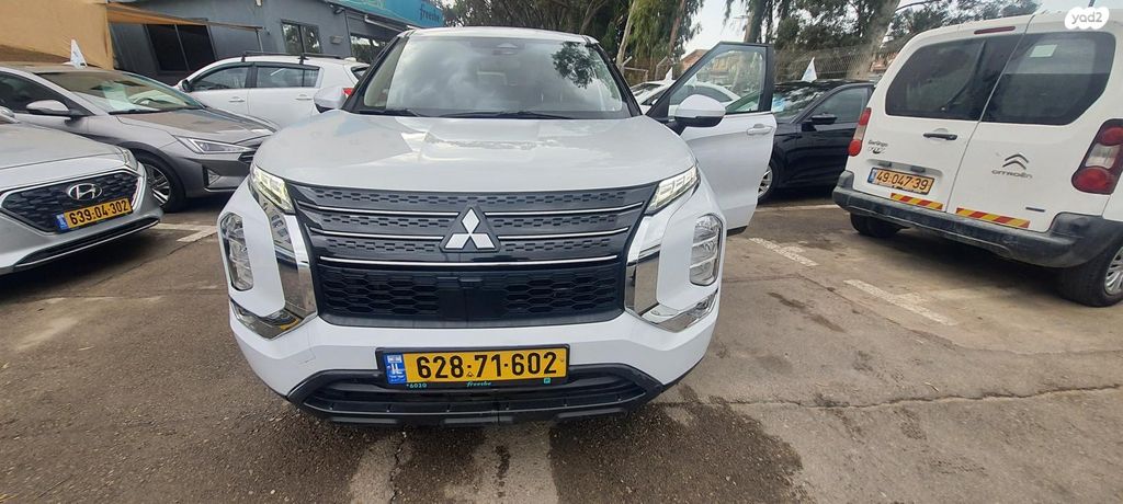 מיצובישי אאוטלנדר