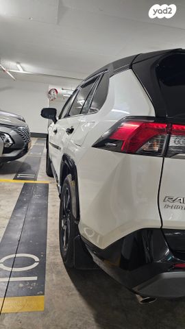 מודעת רכב טויוטה RAV4