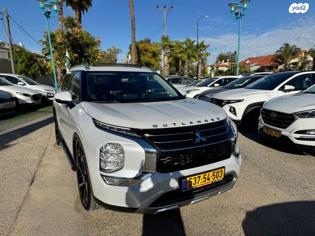 מיצובישי אאוטלנדר