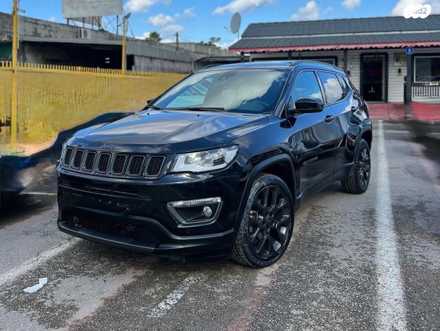 מודעת רכב ג'יפ קומפאס