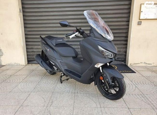 מודעת רכב סאן יאנג ג'וי-מקס 250