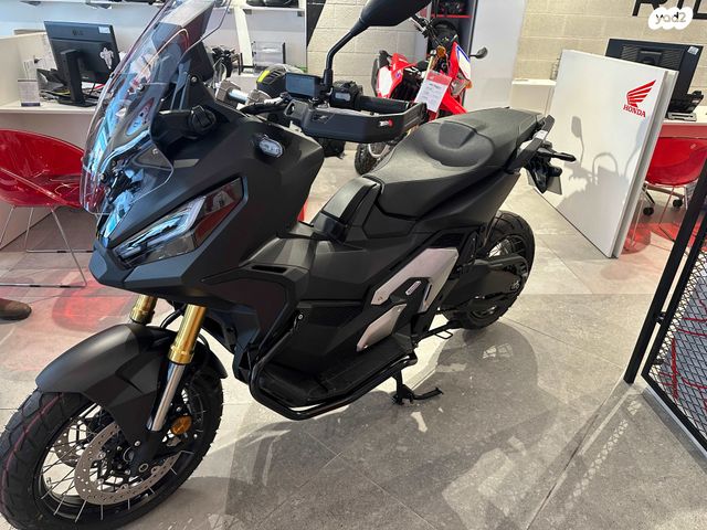 הונדה X-ADV750