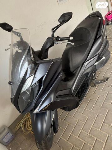 מודעת רכב קימקו דאון-טאון 250