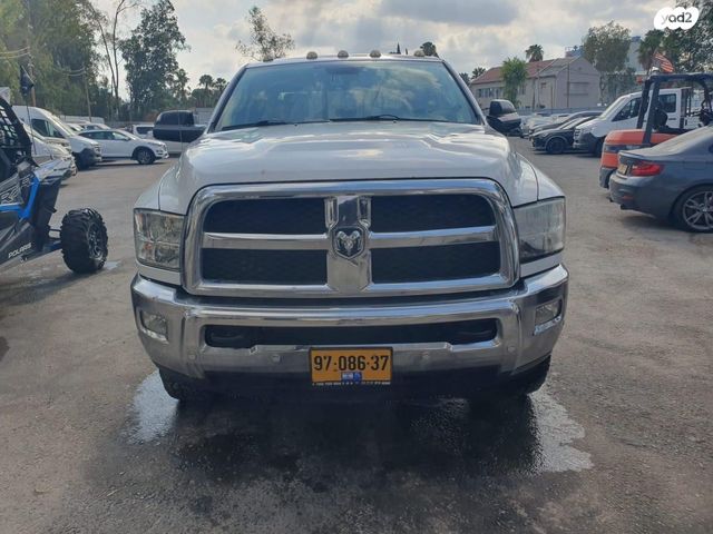 מודעת רכב דודג'