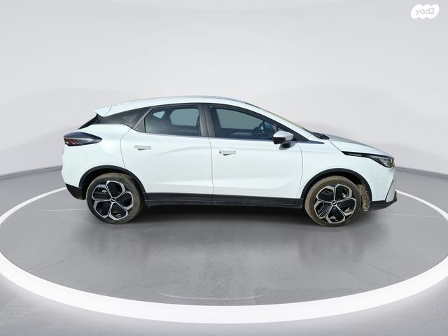 ג׳ילי Geometry C