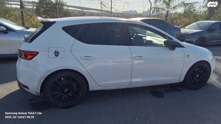 מודעת רכב סיאט לאון