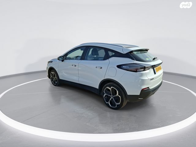 ג׳ילי Geometry C