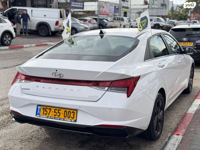 יונדאי אלנטרה