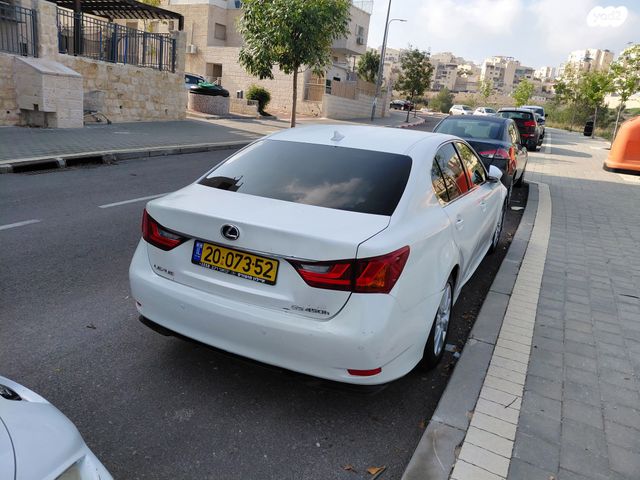 לקסוס GS