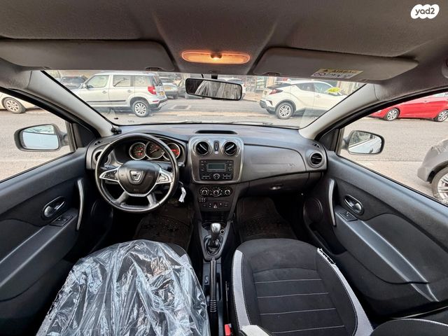 דאצ'יה לוגאן