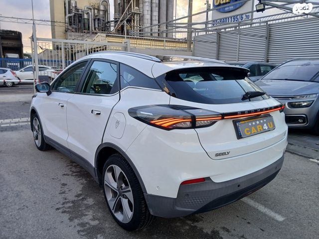 ג׳ילי Geometry C