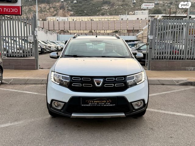 דאצ'יה לוגאן