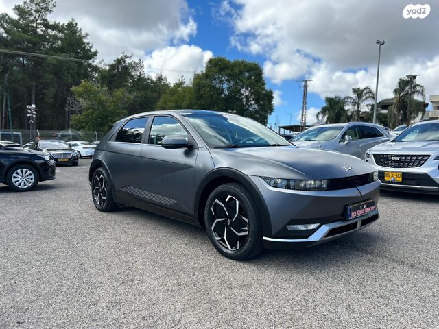 יונדאי איוניק 5