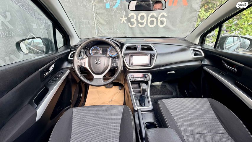 סוזוקי קרוסאובר