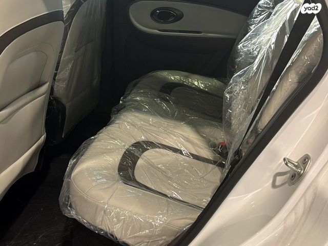 ג׳יי.איי.סי 30