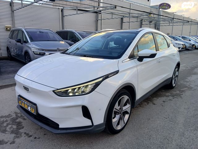 ג׳ילי Geometry C