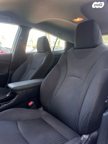 מודעת רכב טויוטה פריוס 2