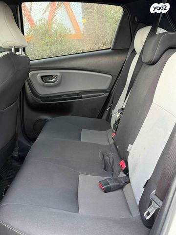 טויוטה יאריס