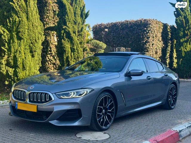 מודעת רכב ב מ וו סדרה 8