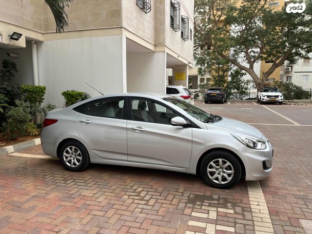 יונדאי אקסנט i25