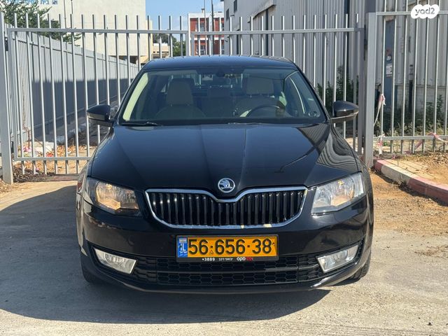 סקודה אוקטביה
