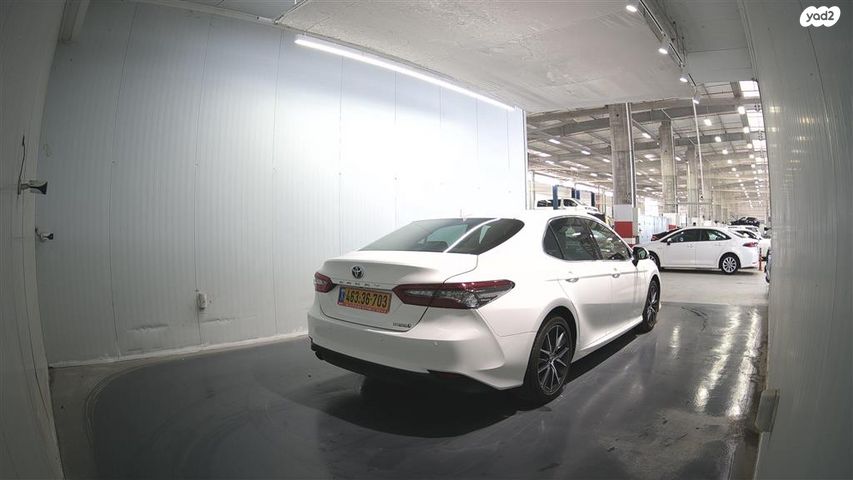 טויוטה קאמרי