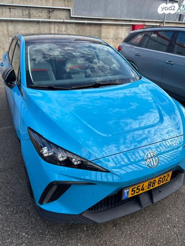 מודעת רכב אם ג'י MG4