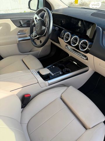 מרצדס-בנץ EQA