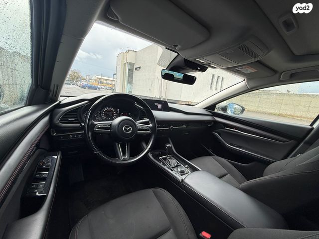 מודעת רכב מאזדה 3