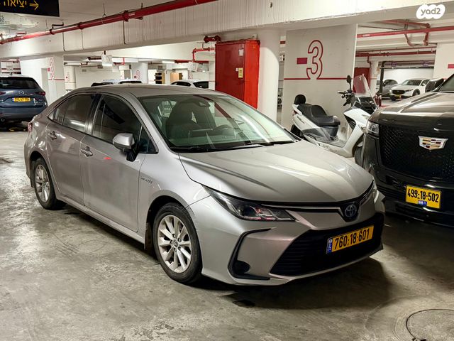 מודעת רכב טויוטה קורולה