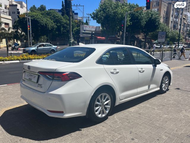 טויוטה קורולה
