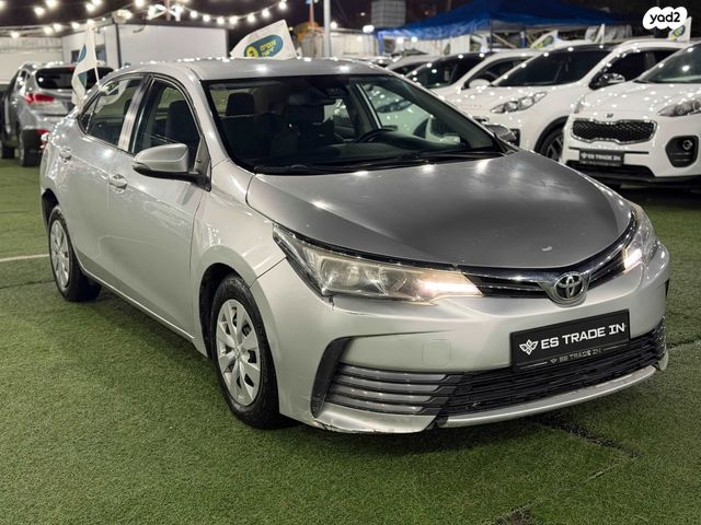 טויוטה קורולה