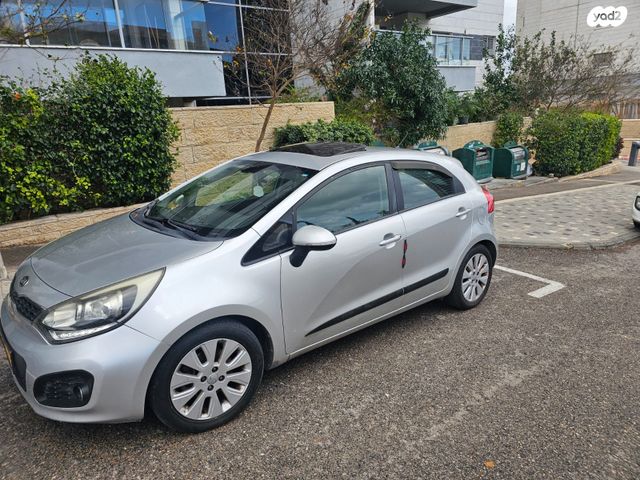 מודעת רכב קיה ריו