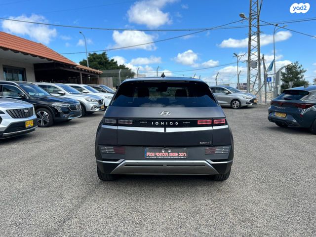 יונדאי איוניק 5